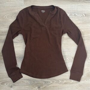 Vintage Brown Long Sleeve Thermal Top V-Neck Cut Fitted Bella Swan